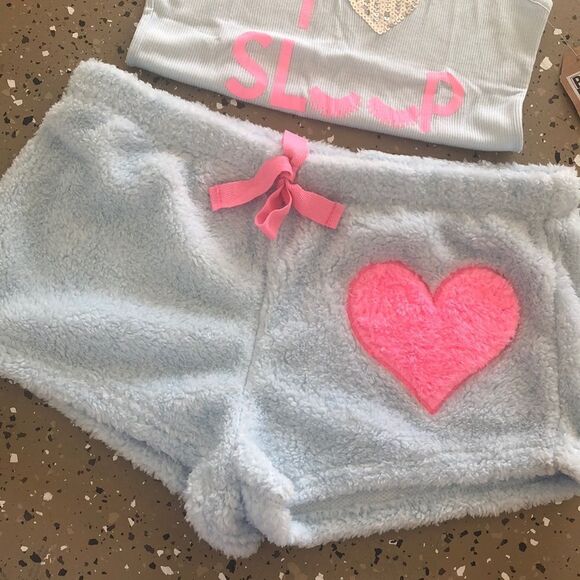 Roll outta bed pj set fuzzy shorts & tank - Picture 3 of 6